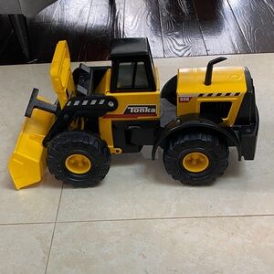 2012 Tonka Front End Loader # 838 Excavator Pressed Steel Excellent Condition!